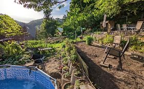 Urlaubsidylle mit Pool, Garten, Grill und Ausblick - R2